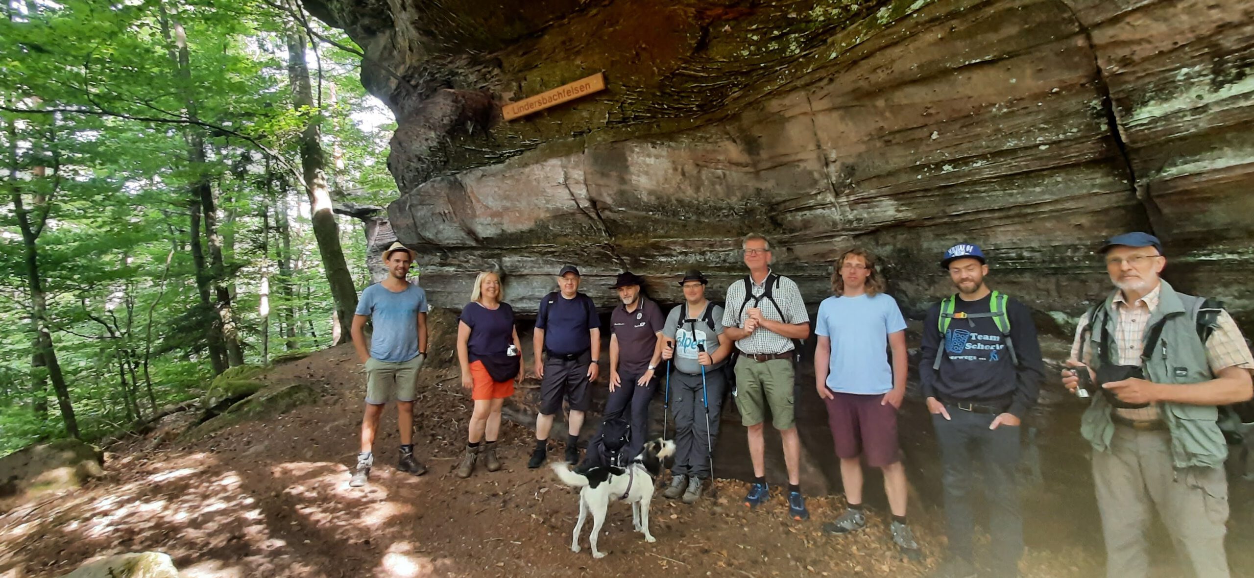 Der Pfälzerwald-Verein Esthal sagt seinen WanderführerInnen Dankeschön!